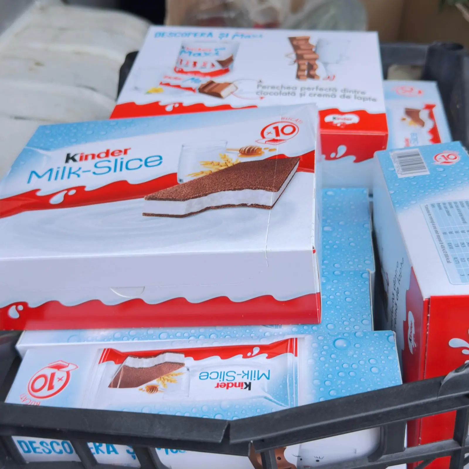 A Heartfelt Social Action at the Charity Shop in Baia Mare — Gallery 11