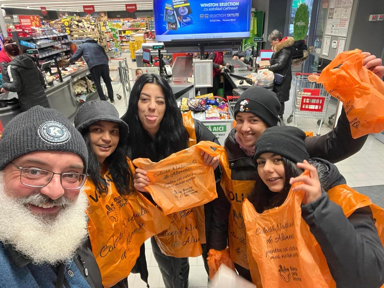 Generozitatea Învinge! — Galerie 1