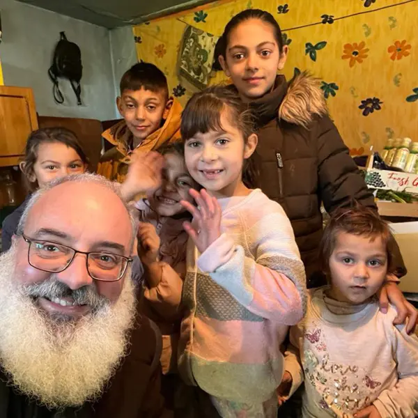 Un Crăciun Luminos pentru O Familie Mare